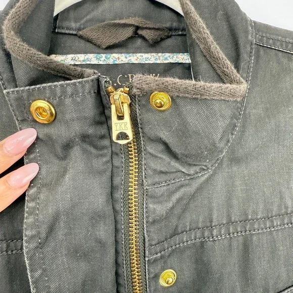 J. Crew Women Field Jacket Size M Petite Olive Relaxed Boyfriend Utility Outdoor - Picture 8 of 13